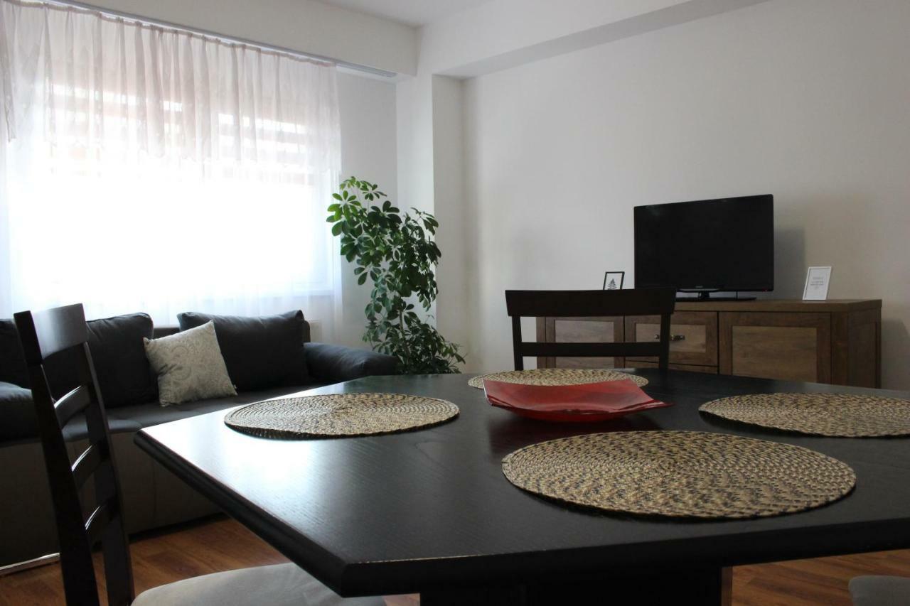 Still Apartament Craiova Exteriör bild