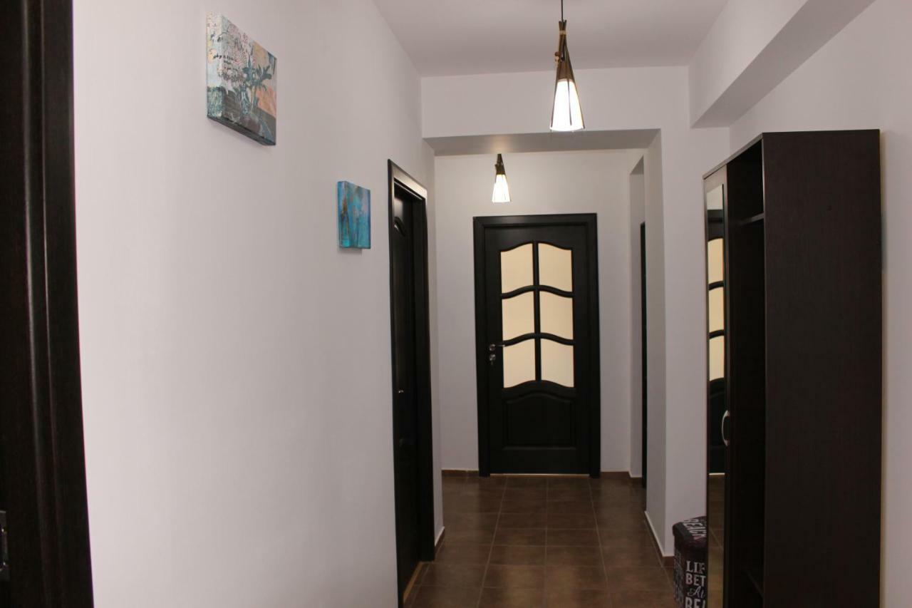 Still Apartament Craiova Exteriör bild